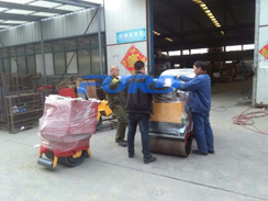 福瑞得機械座駕壓路機，手扶壓路機包裝發(fā)貨